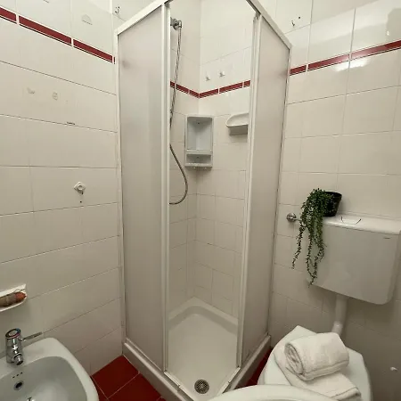 Zona Poeti - Relax In Piscina - Free Parking Loano