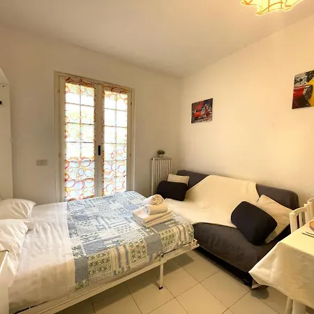 Appartement Zona Poeti - Relax In Piscina - Free Parking Loano
